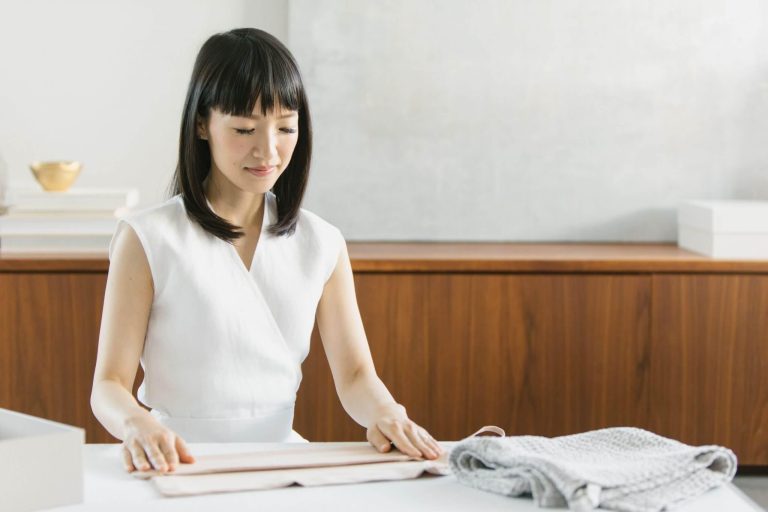 The KonMari Method: A Beginner’s Guide for Decluttering Success