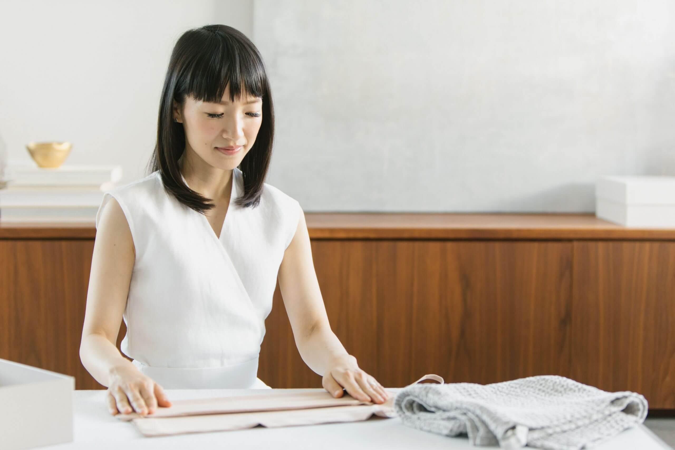 The KonMari Method: A Beginner’s Guide for Decluttering Success